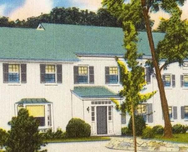 Cropped image of a postcard depicting the Eisenhower Farm in Gettysburg, Pennsylvania